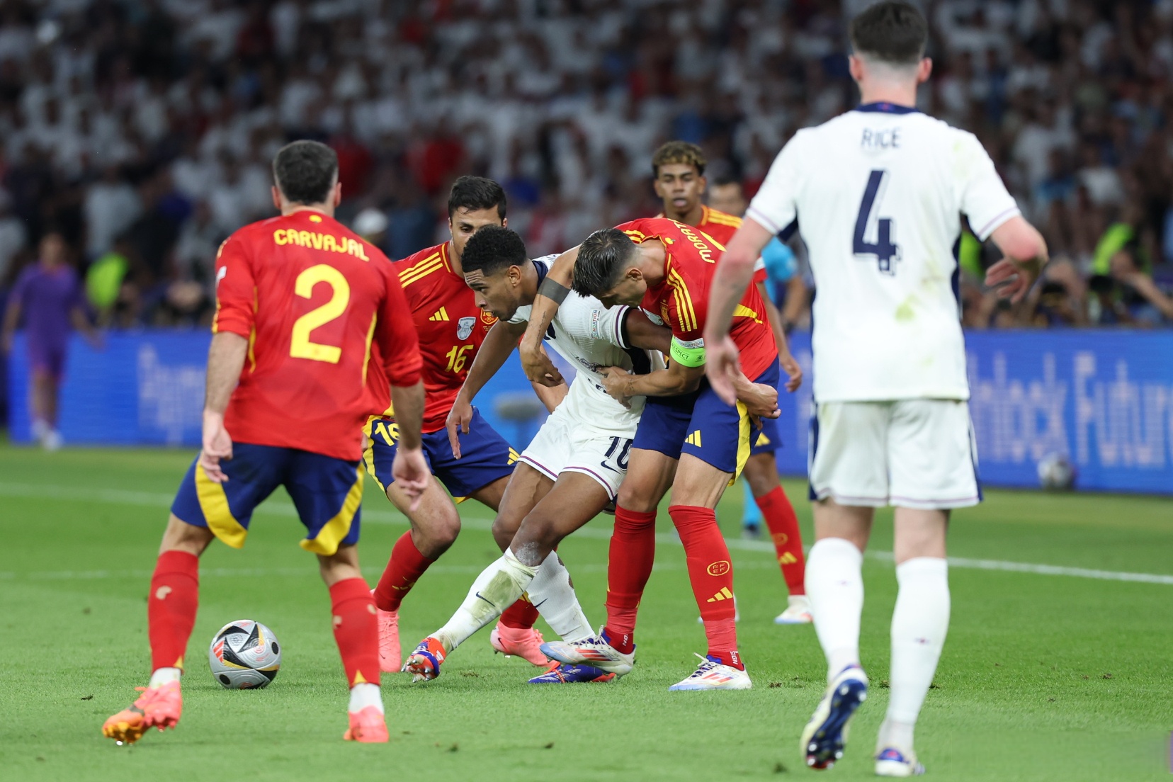 梦幻赛事！欧洲足球联赛中的精彩拼搏