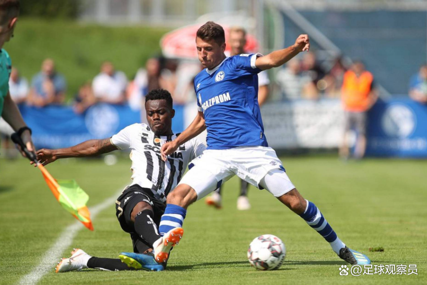 关于昂热击败南特，法国足球联赛争夺激烈的信息