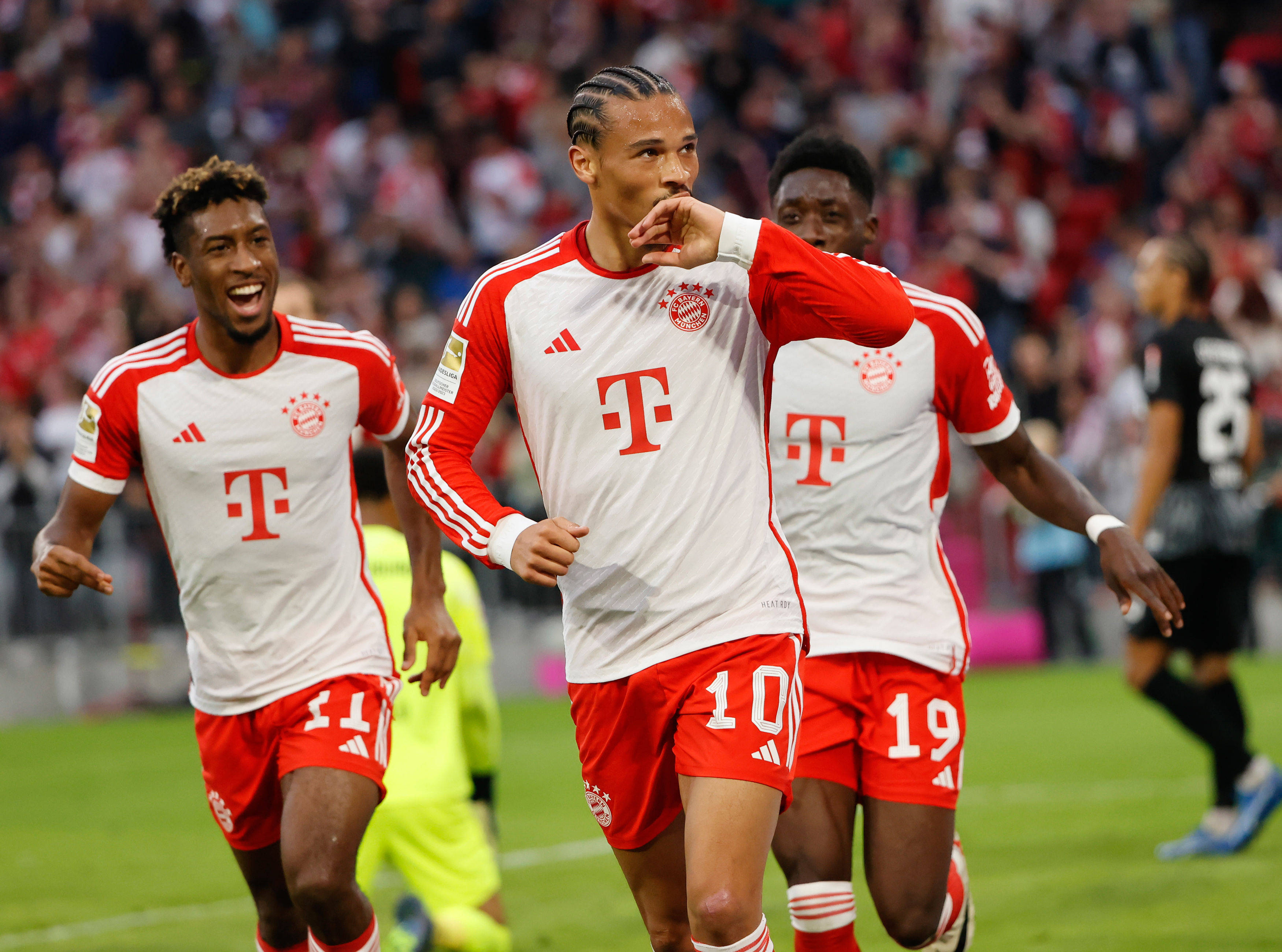 九游官网下载-曼联逆袭拜仁慕尼黑，雄心欧冠半决赛再续